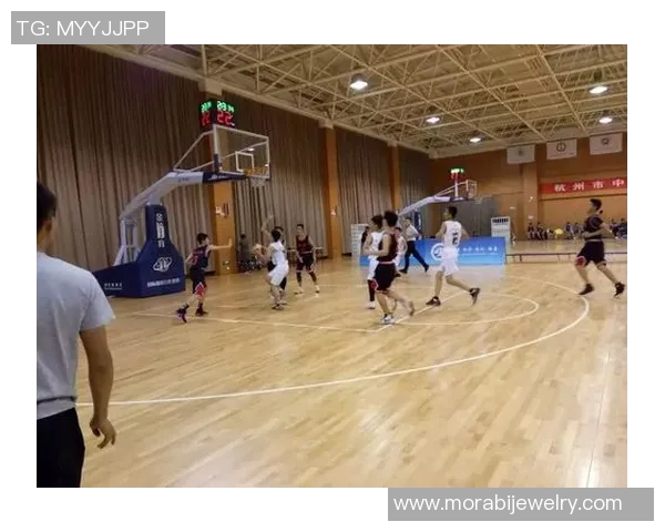 杭州篮球队运营分析：成功经验与失误教训的深度剖析